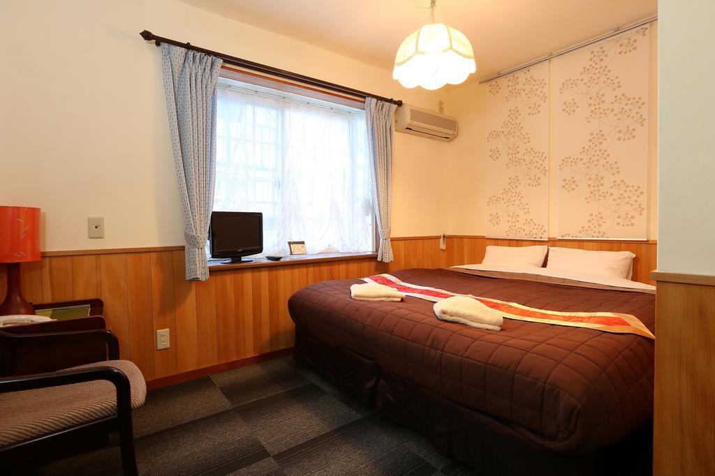 Alpine Wind Bed & Breakfast Hakuba Room photo