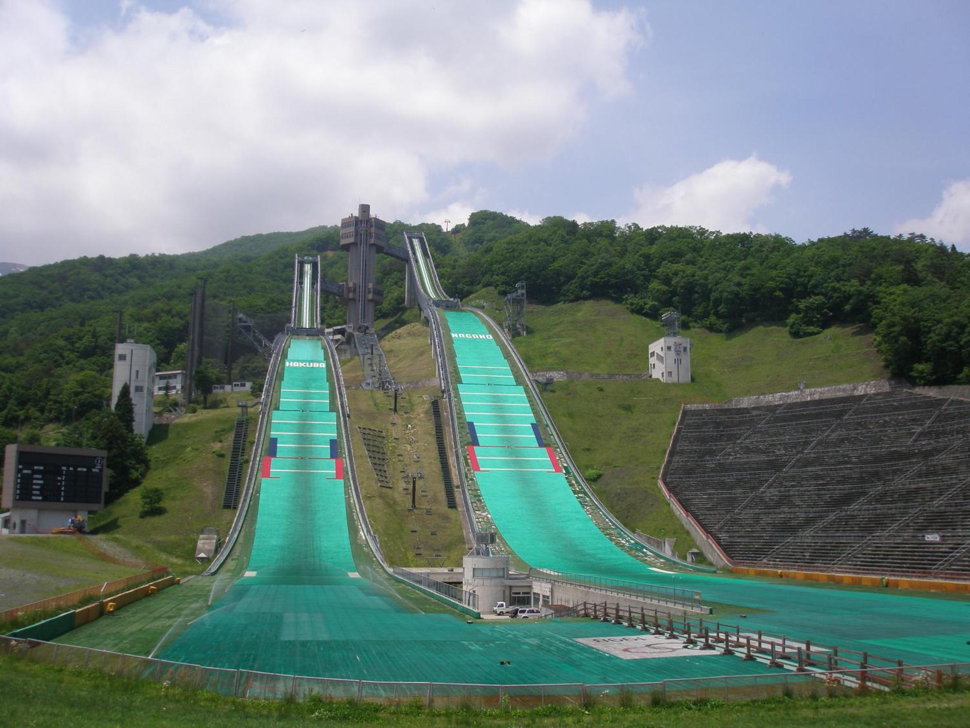 Alpine Wind Bed & Breakfast Hakuba Exterior photo