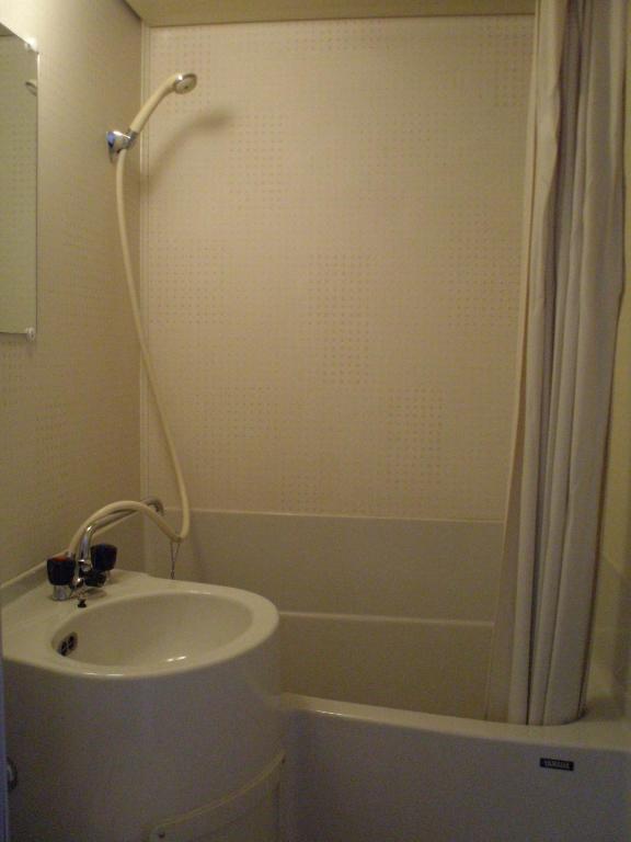 Alpine Wind Bed & Breakfast Hakuba Room photo
