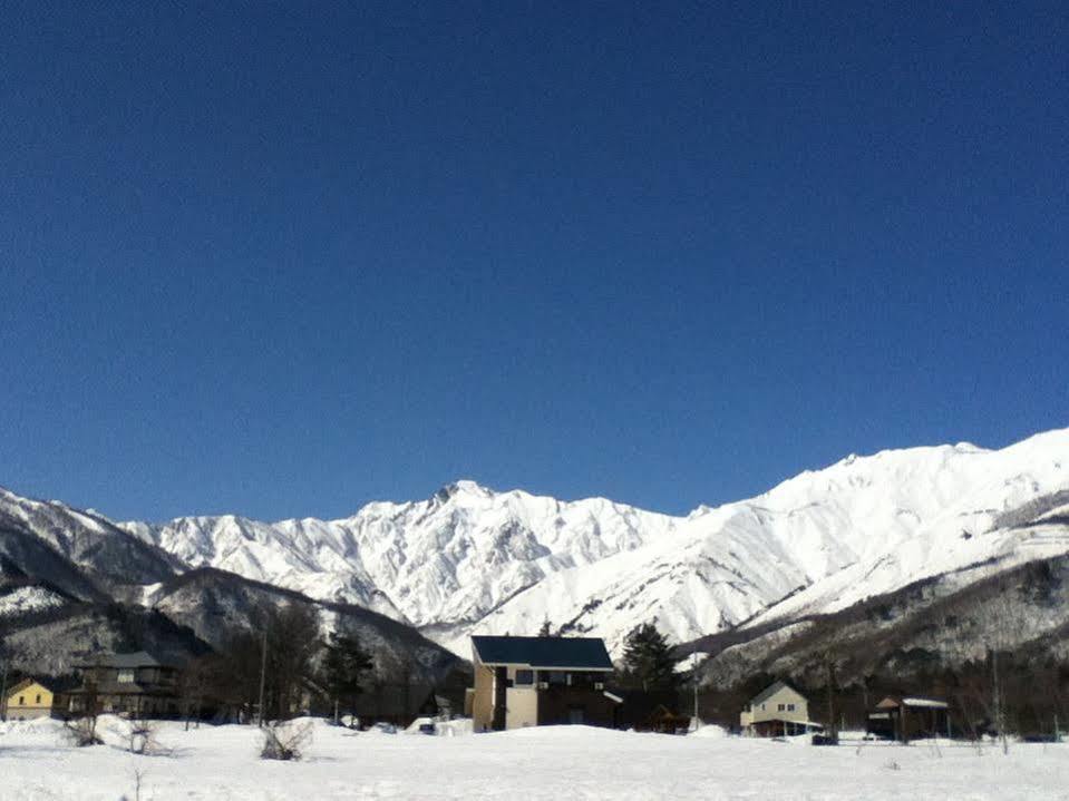 Alpine Wind Bed & Breakfast Hakuba Exterior photo